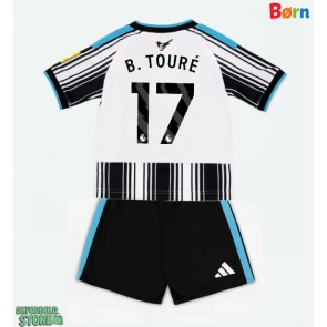 Newcastle United Bazoumana Toure #17 Replika Babytøj Hjemmebanesæt Børn 2026-27 Kortærmet (+ Korte bukser)